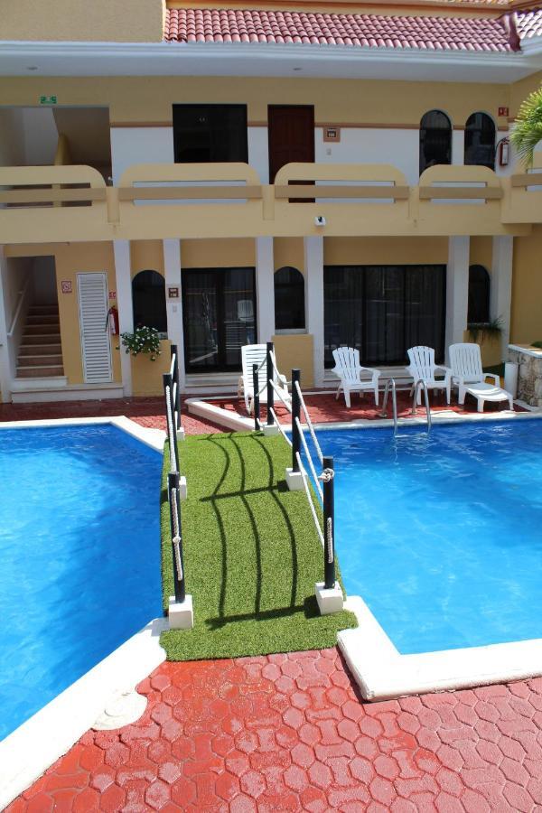 Vista Caribe Diving Resort Плая дел Кармен Екстериор снимка